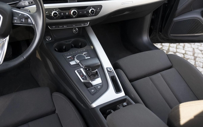 Audi A4 Allroad cena 104900 przebieg: 138000, rok produkcji 2018 z Warszawa małe 37